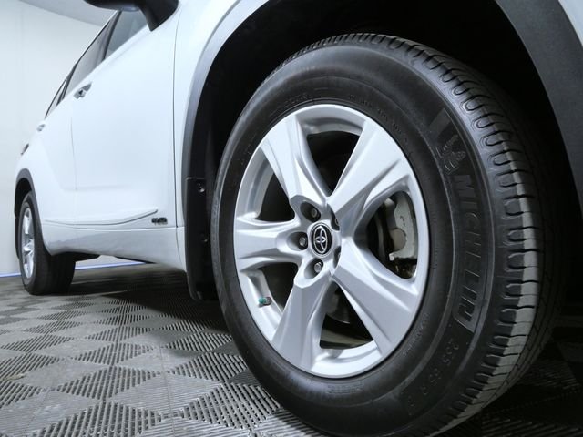 Used 2022 Toyota Highlander LE with VIN 5TDBBRCH4NS562156 for sale in Apple Valley, Minnesota