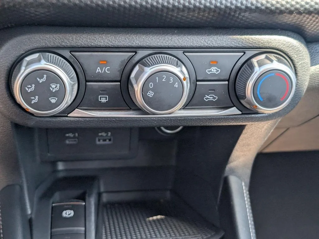 Used 2023 Black Nissan SV image 29