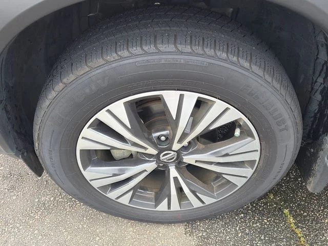 Used 2021 Silver Nissan SV image 16