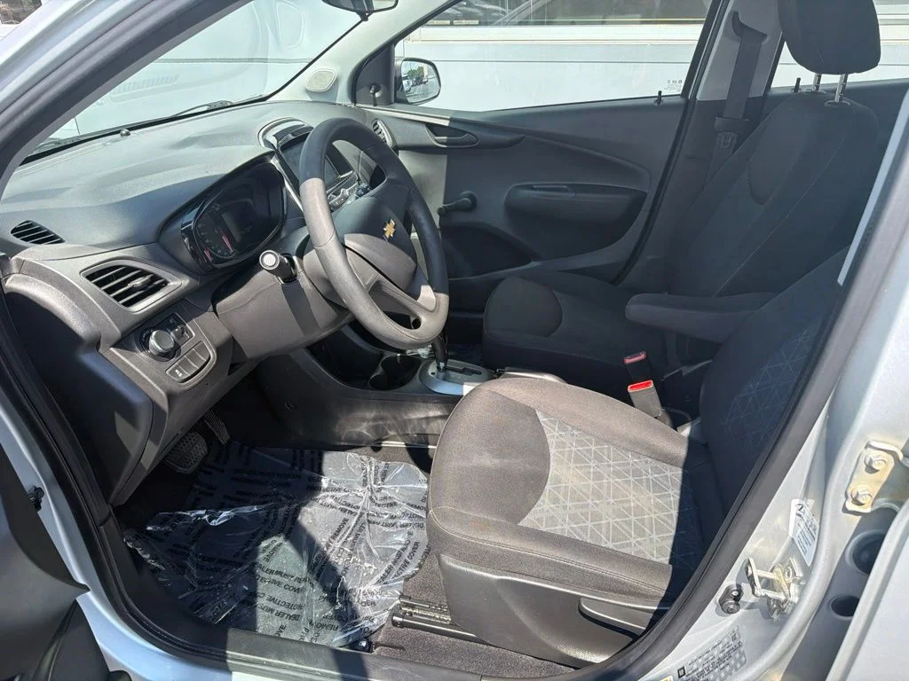 Used 2019 Silver Ice Metallic Chevrolet LS image 7
