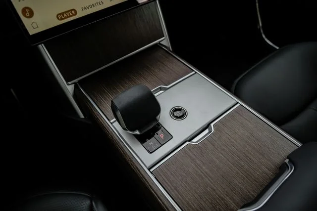 2026 Land Rover Range Rover SE - Photo 33