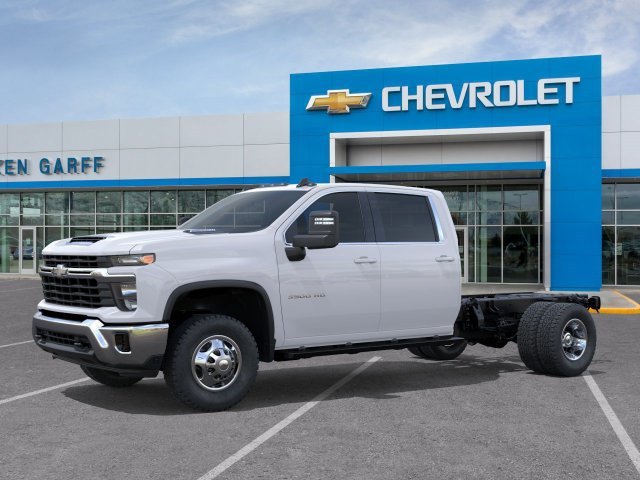New 2026 Summit White Chevrolet LT image 2