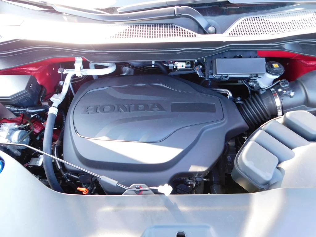 Used 2025 Red Honda Black Edition image 44