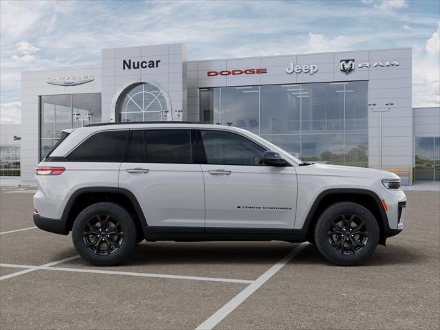 New 2026 Bright White Clear-Coat Exterior Paint Jeep Altitude image 47