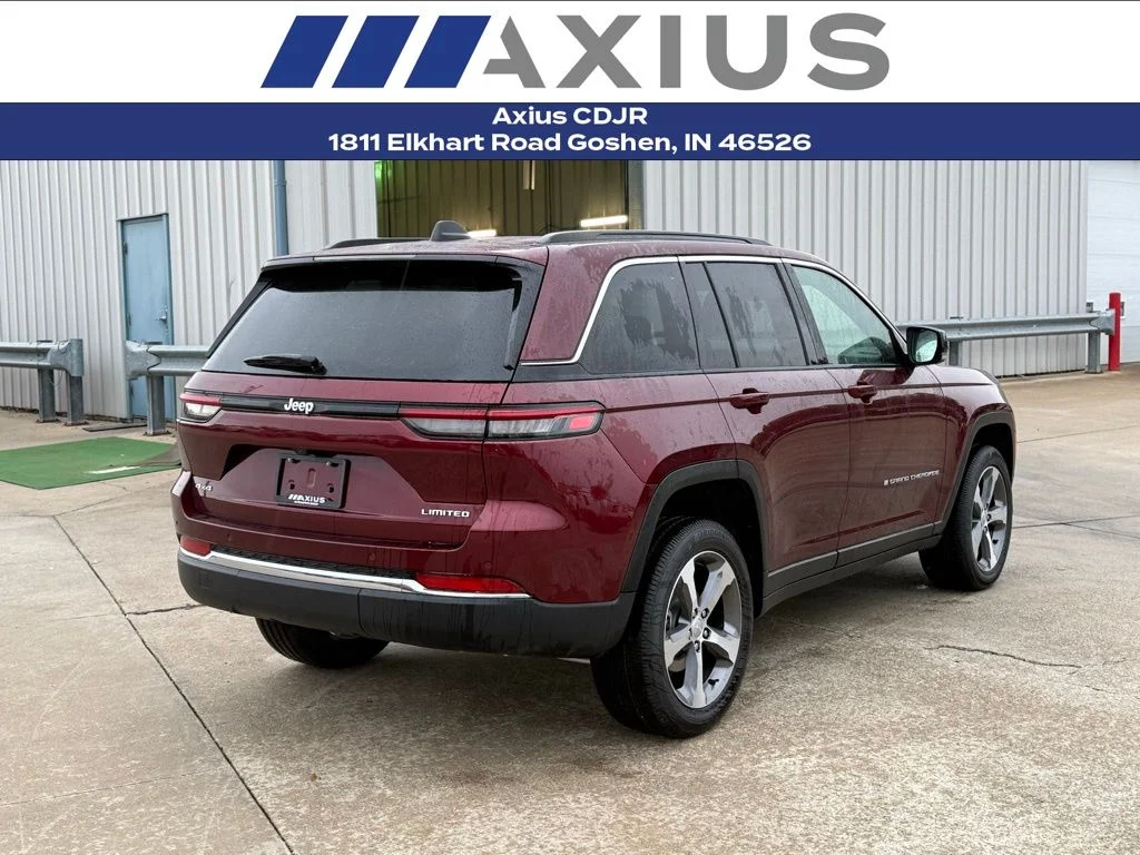 New 2025 Velvet Red Pearl-Coat Exterior Paint Jeep Limited image 7