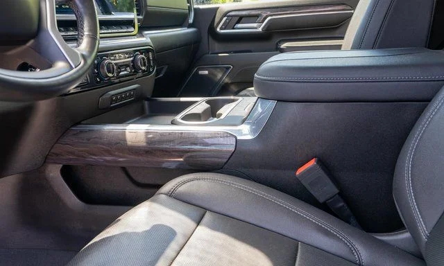 Used 2024 Gray Chevrolet LTZ image 22