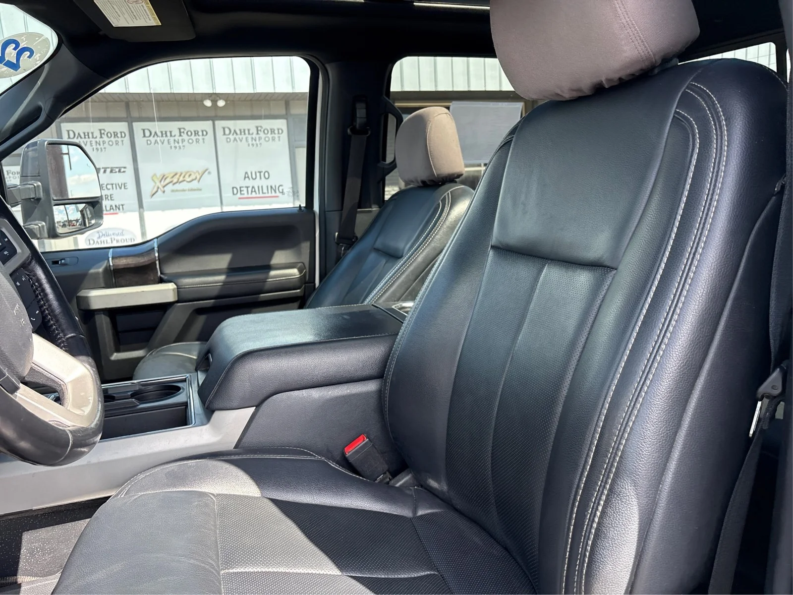 Used 2022 White Ford LARIAT image 6