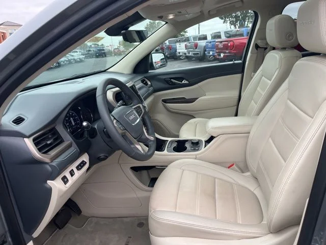 Used 2023 Silver GMC Denali image 7