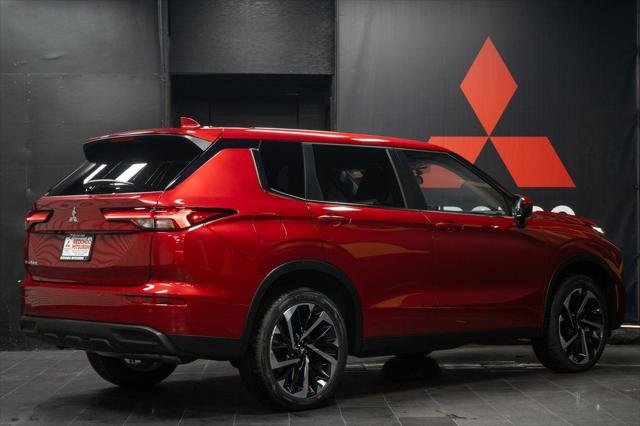 2025 Mitsubishi Outlander Plug-in Hybrid SE - Photo 6