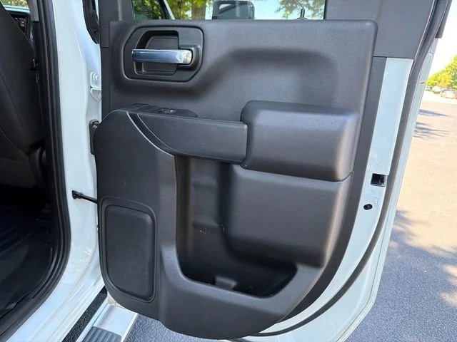 Used 2022 Summit White Chevrolet WT image 16