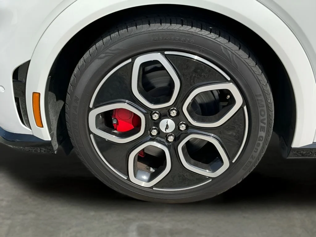 Used 2023 White Ford GT image 24