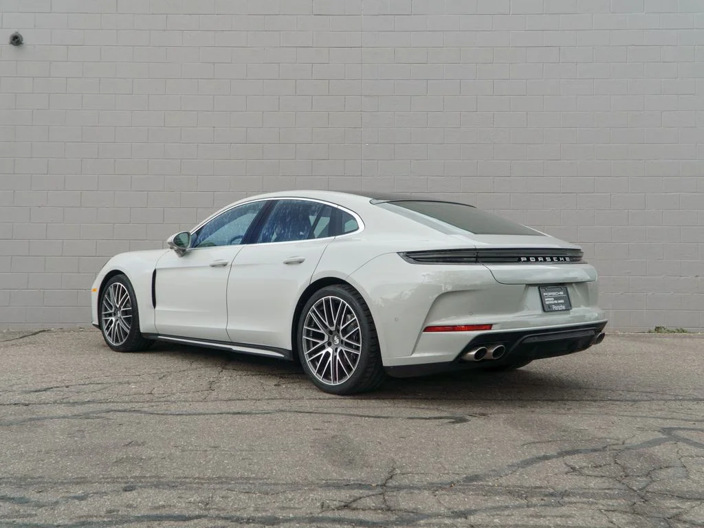 Used 2026  Porsche 4 image 3