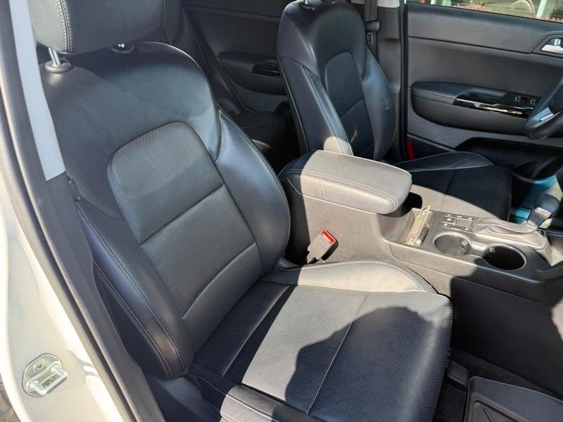 Used 2021 Snow White Pearl Kia EX image 11