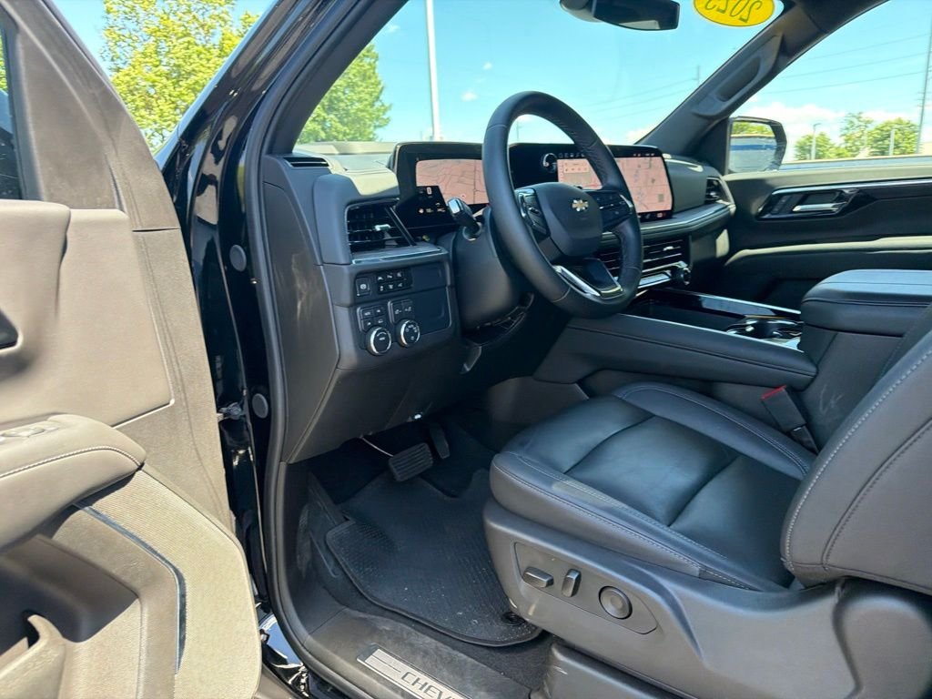Used 2025 Black Chevrolet LT image 16