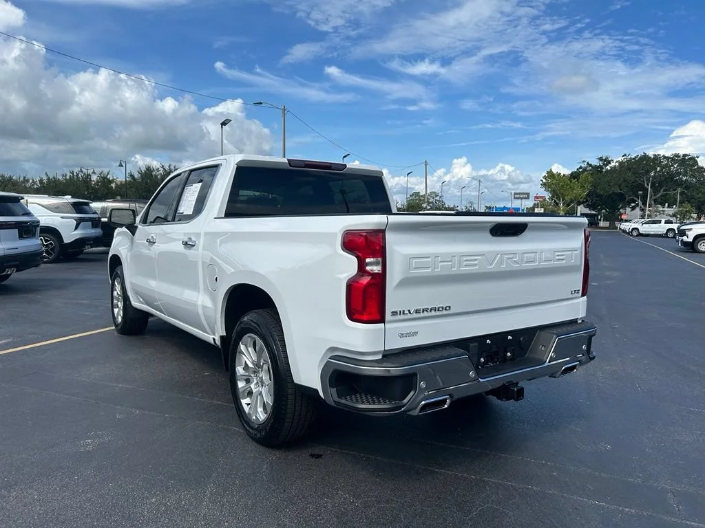 Used 2024 Summit White Chevrolet LTZ image 6