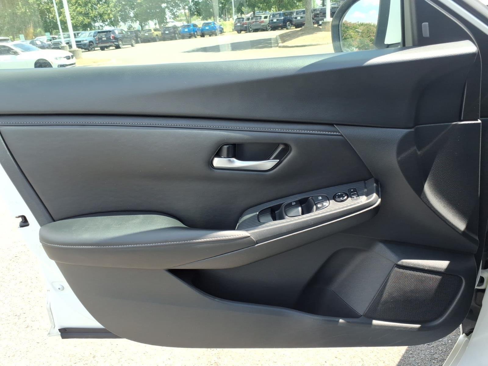 Used 2023 Fresh Powder Nissan SV image 27