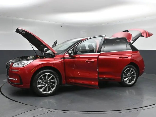 Used 2023 Red Lincoln Grand Touring image 57