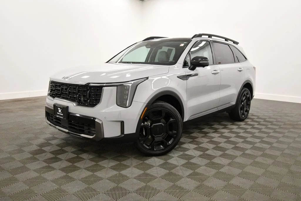 Certified 2025 Kia Sorento X-Line SX with VIN 5XYRKDJF6SG345946 for sale in Rochester, Minnesota