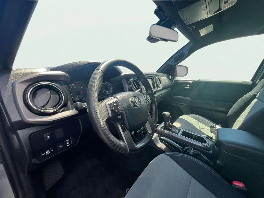 2020 Toyota Tacoma TRD Sport - Photo 8