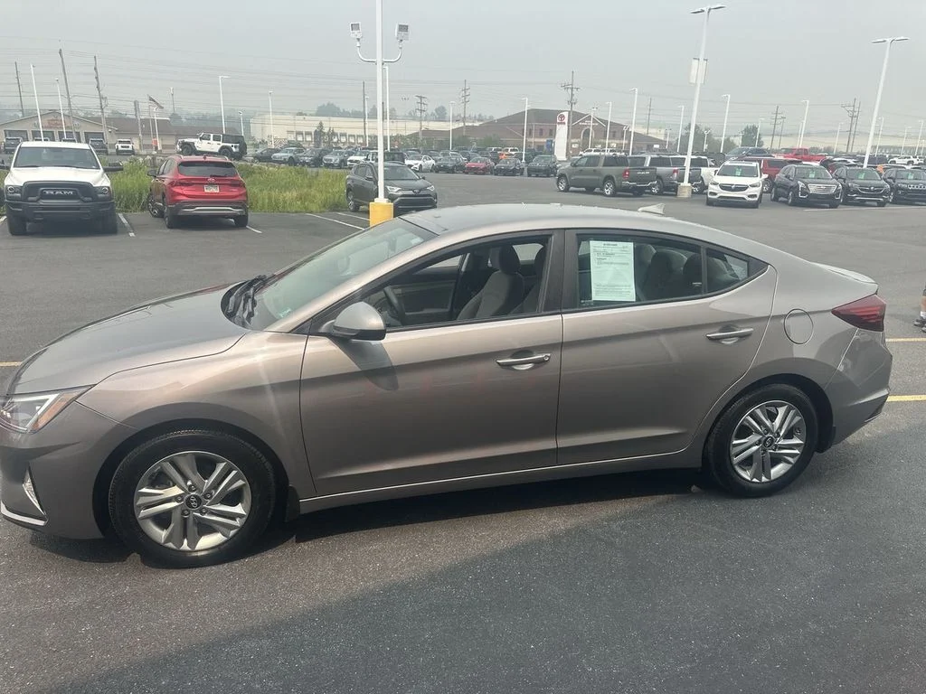 Used 2020 Silver Hyundai SEL image 5