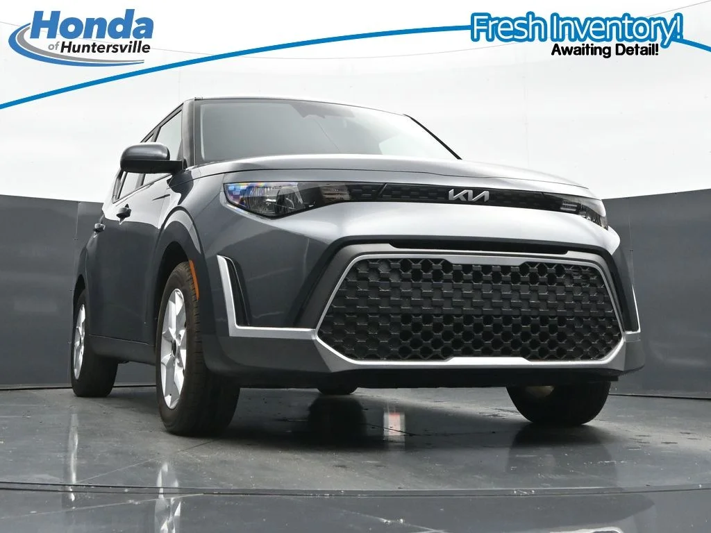 2025 Kia Soul LX - Photo 28
