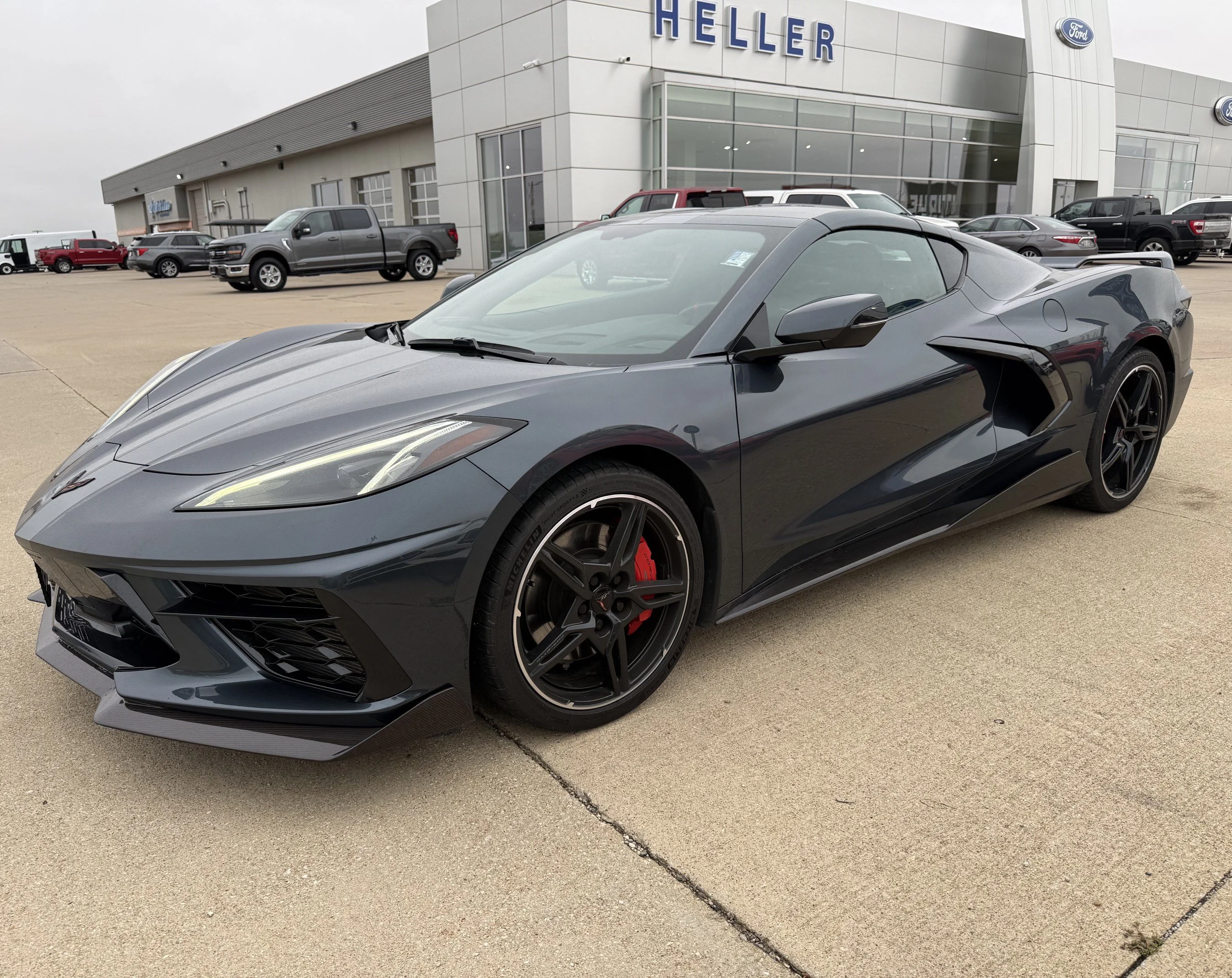 Used 2020 Shadow Gray Metallic Chevrolet Stingray image 3