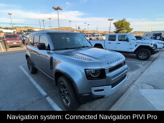 Used 2023 Gray Land Rover SE image 3