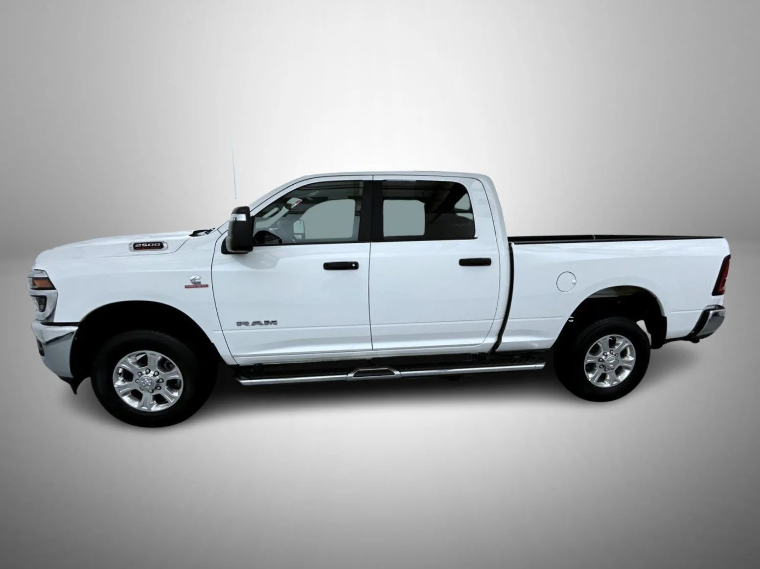 Used 2026 White Ram Big Horn image 8