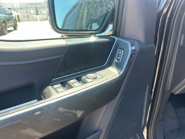 Used 2023 Black Ford XLT image 19