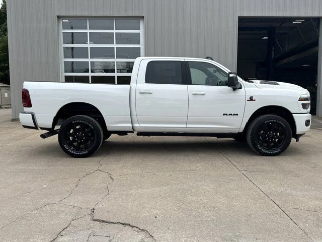 New 2026 Bright White Clear-Coat Exterior Paint RAM Laramie image 2