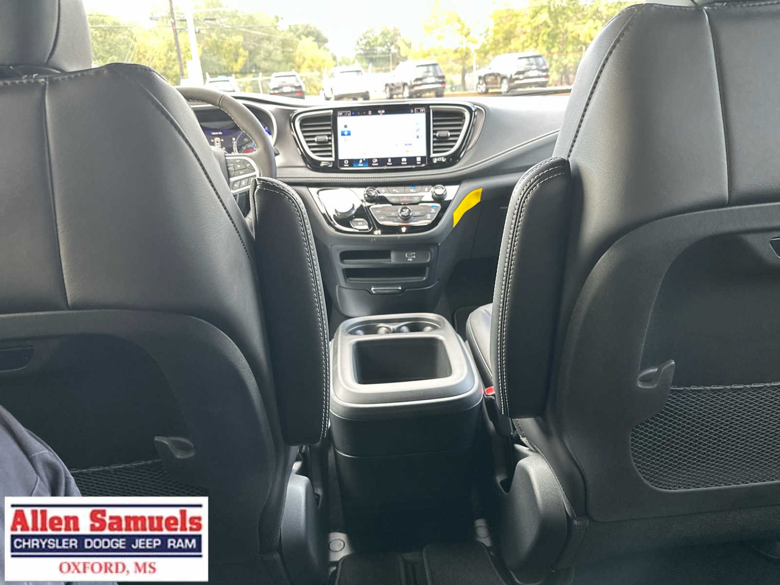 2026 Chrysler Pacifica Select - Photo 27