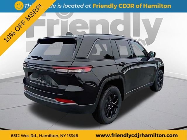 New 2026 Diamond Black Crystal Pearl-Coat Exterior Paint Jeep Altitude image 5