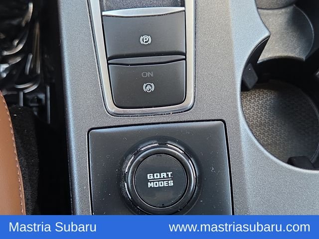 Used 2025 Gray Metallic Ford Outer Banks image 11