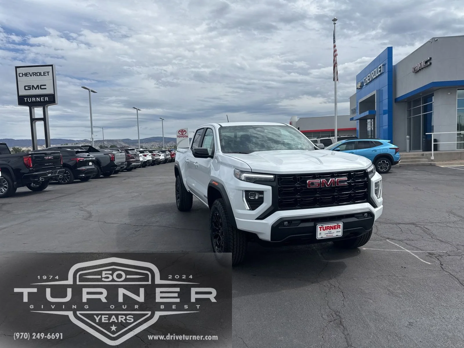 2026 GMC Canyon 4WD Elevation Crew Cab Short Box's photo