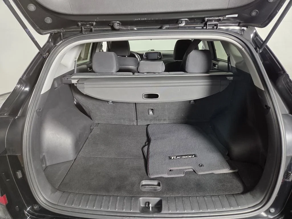 Used 2019 Black Noir Pearl Hyundai SEL image 26
