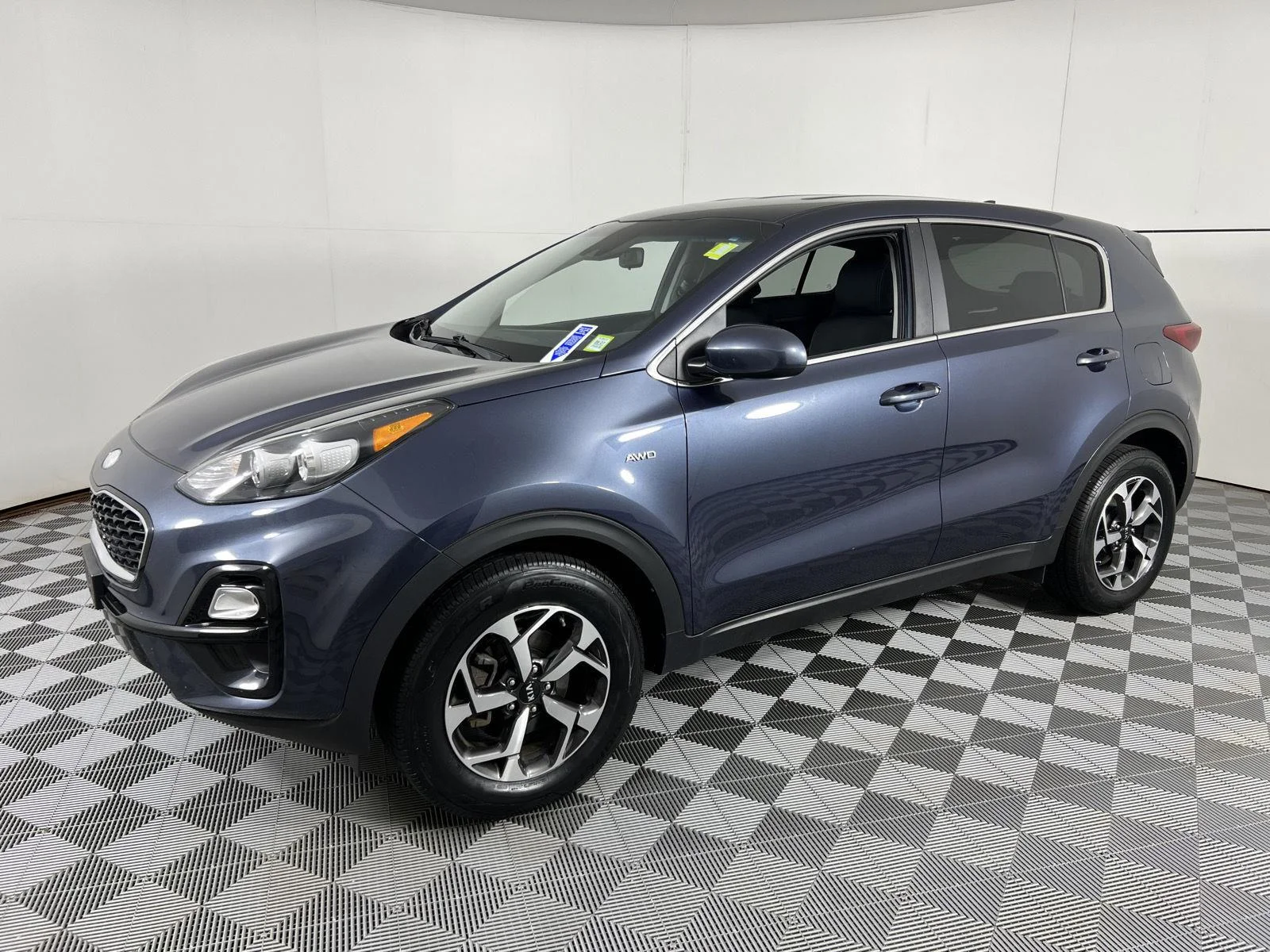 Used 2022 Pacific Blue Kia LX image 6
