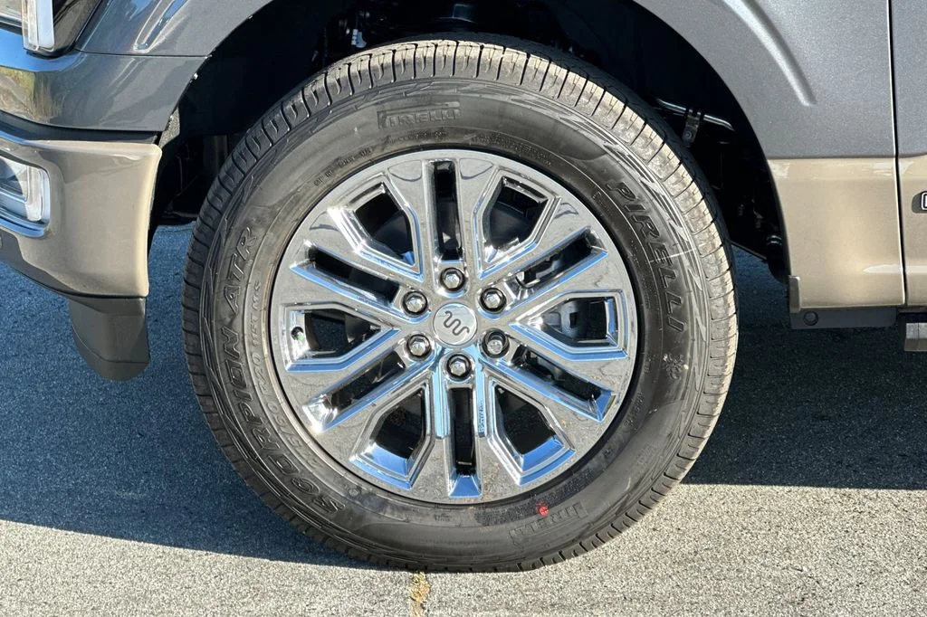 New 2026 Gray Metallic Ford King Ranch® image 25
