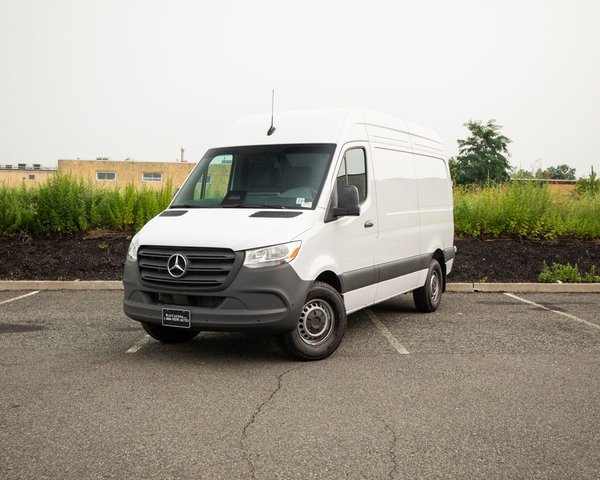 2026 Mercedes-Benz Sprinter 2500 Cargo 144 WB