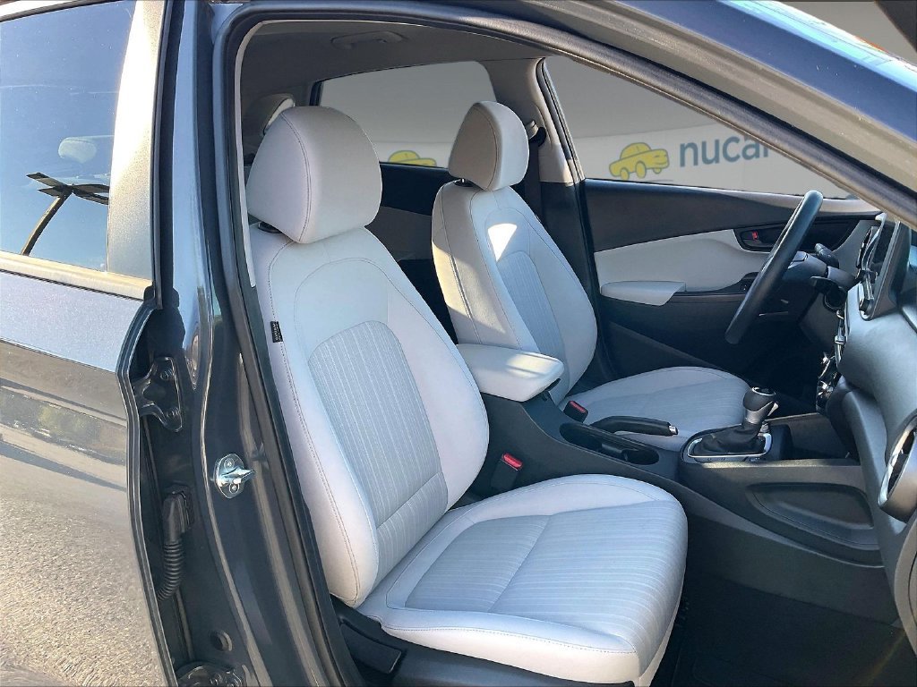 Used 2023 Gray Hyundai SEL image 10