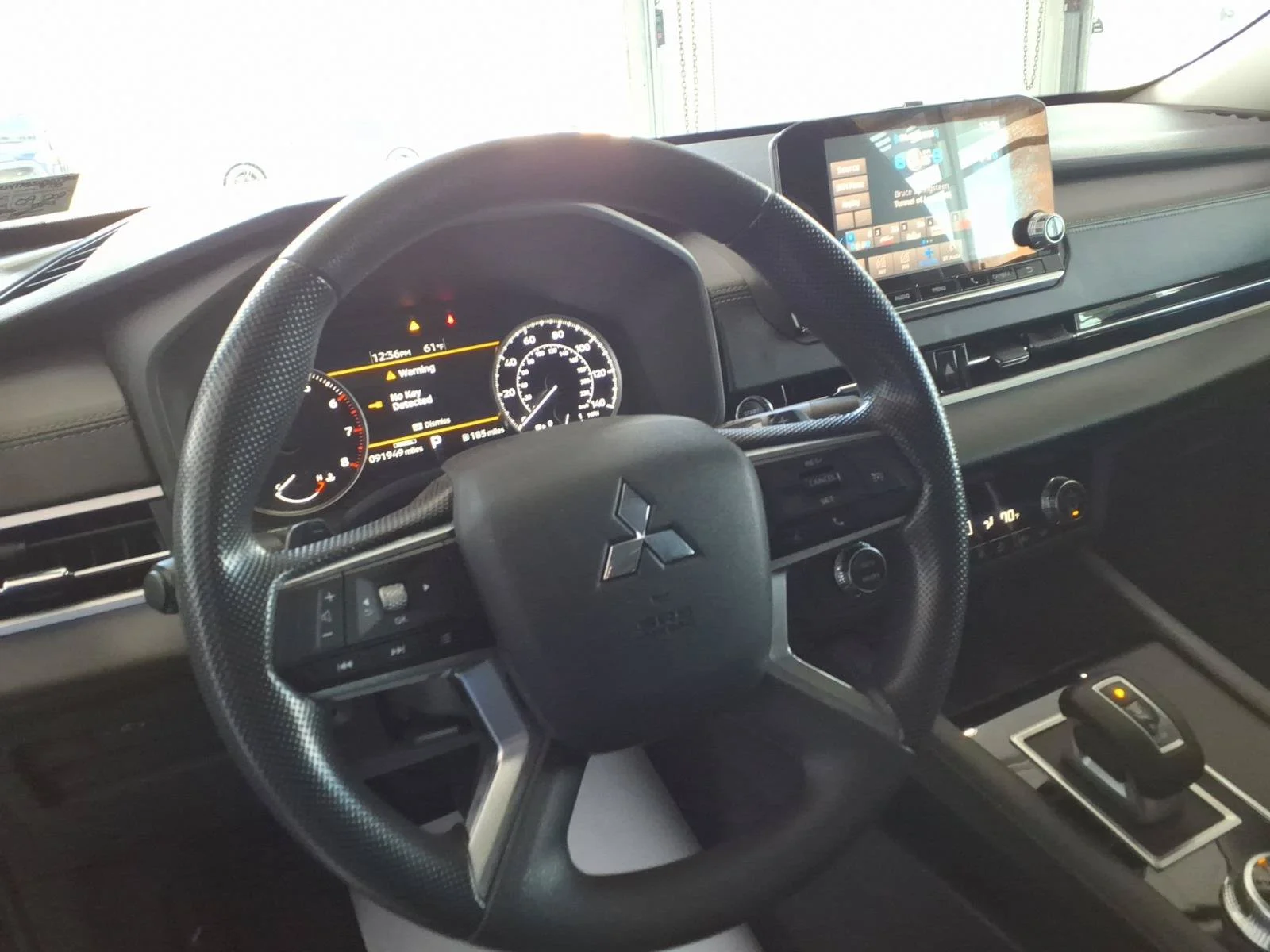2022 Mitsubishi Outlander ES - Photo 11
