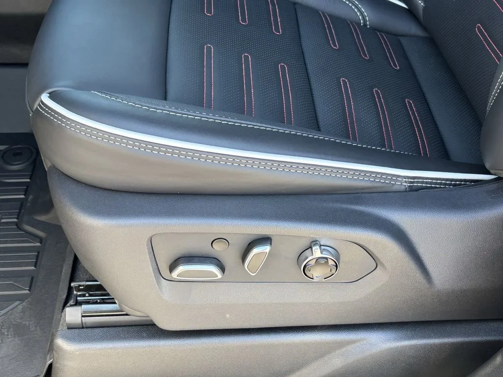 New 2026 Titanium Rush Metallic GMC AT4 Ultimate image 11