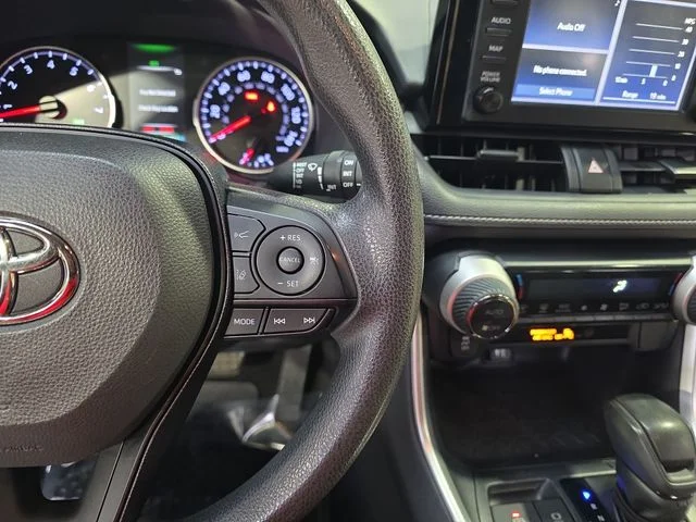Used 2019 Silver Toyota XLE image 19
