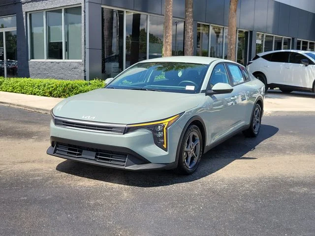 Used 2025 Gray Kia LXS image 27