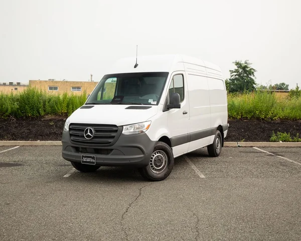 2026 Mercedes-Benz Sprinter 2500 Cargo 144 WB