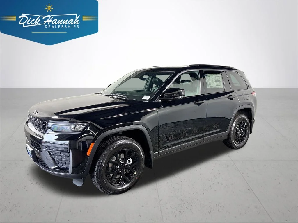 2026 Jeep Grand Cherokee Laredo Altitude 4x4's photo