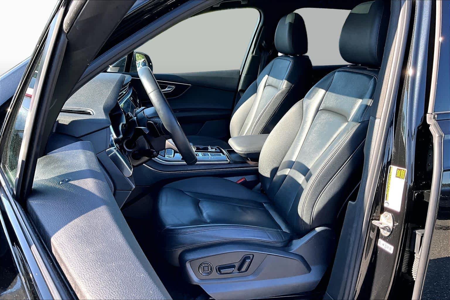 Used 2022 Mythos Black Metallic Audi Premium Plus image 8
