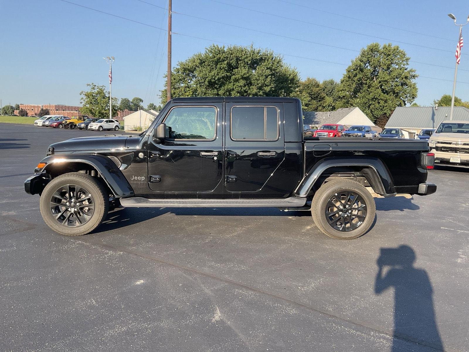 Used 2023 Black Clearcoat Jeep High Altitude image 4