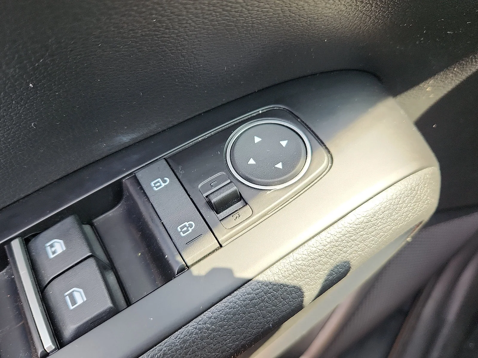 Used 2023 Gray Kia EX image 24
