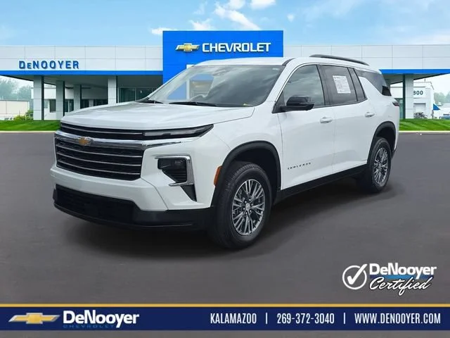 2024 Chevrolet Traverse LT