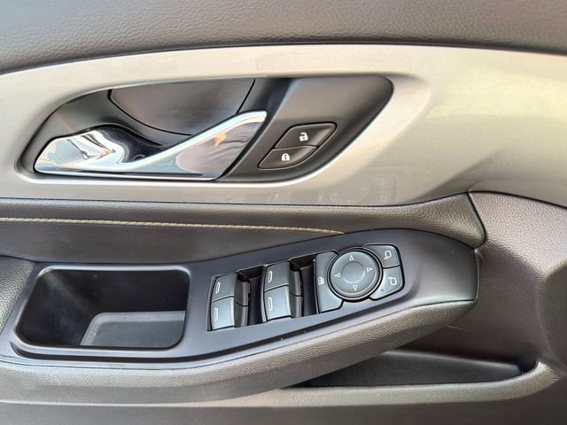 Used 2019 MOSAIC BLACK METALLIC Chevrolet LS image 19